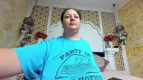 alesha_arabian_ online show from December 16, 5:35 am