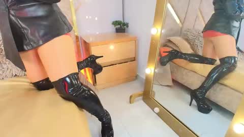 ALESKADUTH  online show from November 19, 9:20 am