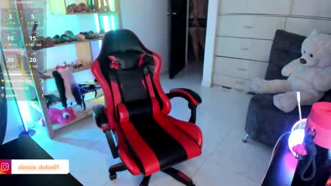 alessia dolce online show from March 2, 5:08 am