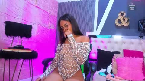 Snapshot of alexa_andherson chatting on January 3, 6:46 pm alexa andherson online show from January 3, 6:46 pm