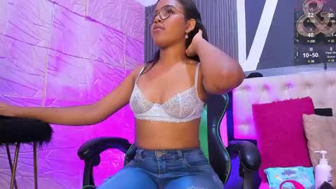 Snapshot of alexa_andherson chatting on December 27, 7:14 pm alexa andherson online show from December 27, 7:14 pm