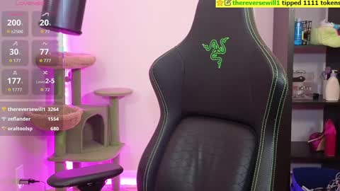 dont be afraid to click social media link its  working  just click on that  online show from October 5, 12:04 am