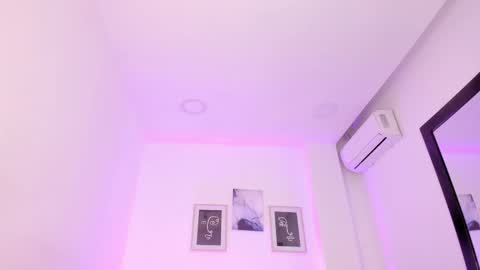 Alexa Millers online show from February 26, 4:19 am