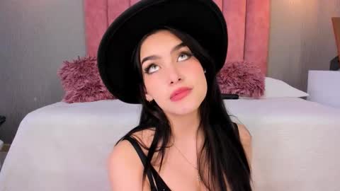 Alexa Thaylor online show from October 15, 8:11 pm