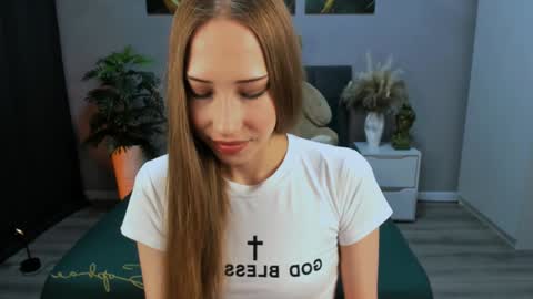 AlexaHarmon online show from February 5, 1:54 pm