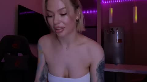 Alexa Mason online show from February 22, 1:39 am