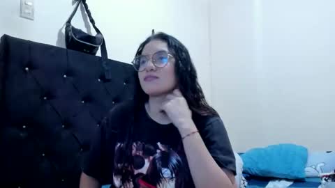 alexandra clauss online show from October 5, 7:52 pm