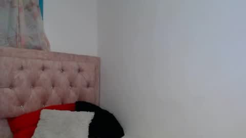 alexandrasaen online show from March 10, 12:25 am