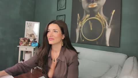 AlexaNikole online show from June 1, 5:53 am