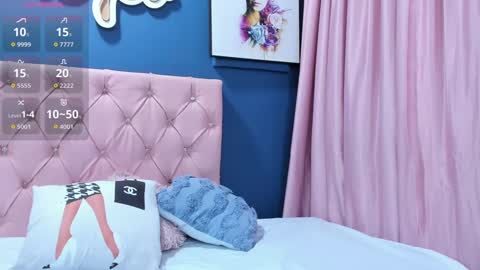 Alexia online show from September 9, 1:33 pm