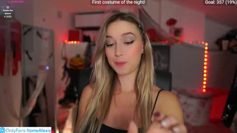 Alexis Texas online show from October 31, 7:29 pm