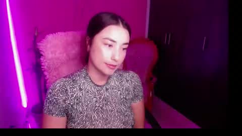 alexxa_1111 online show from October 1, 2:38 am