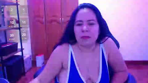 Snapshot of alexxandra20 chatting on September 16, 3:36 am alexa online show from September 16, 3:36 am