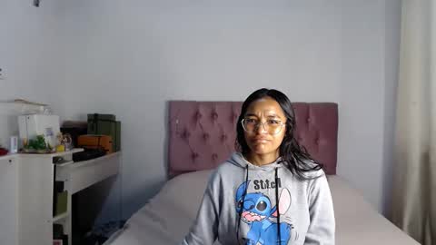 Snapshot of alia054 chatting on September 23, 1:42 pm Alia online show from September 23, 1:42 pm