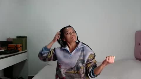 Alia  online show from February 7, 12:42 pm