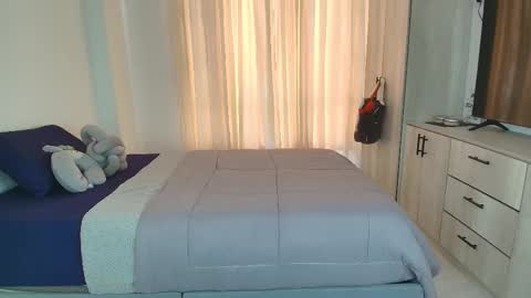 Alia  online show from February 26, 6:18 pm