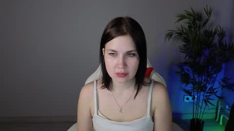 alian_legs online show from February 19, 3:39 am