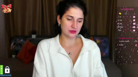 Snapshot of alianna_solo_kiss chatting on January 24, 5:00 pm Alianna online show from January 24, 5:00 pm
