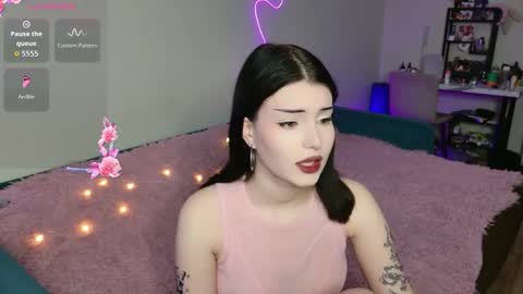 alice and james online show from December 14, 6:35 pm