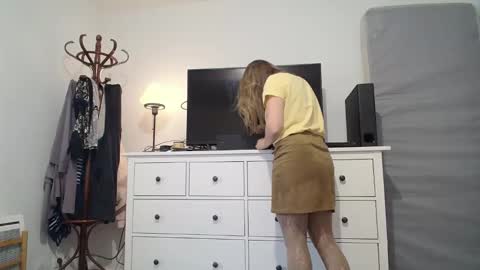 Alice online show from October 27, 3:29 pm