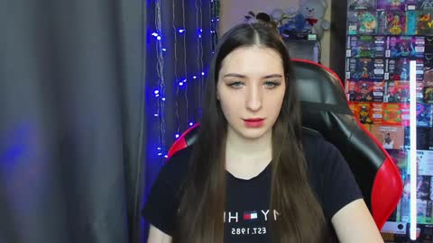 Snapshot of alice_bailey chatting on January 31, 3:11 pm Alice online show from January 31, 3:11 pm