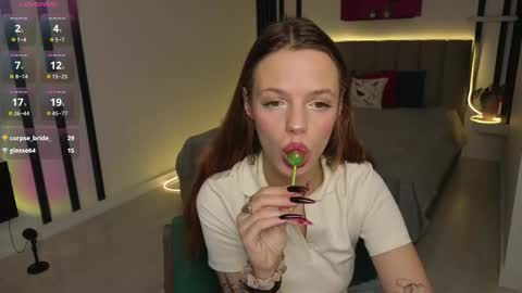 Alice online show from September 27, 11:01 pm