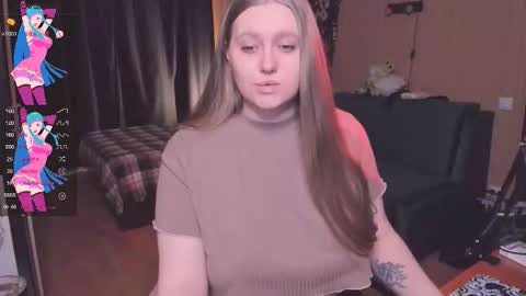 Snapshot of alice_dreamgirl_ chatting on October 4, 9:15 am Alice 3 online show from October 4, 9:15 am