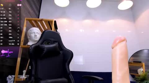 Alice online show from November 28, 2:53 pm