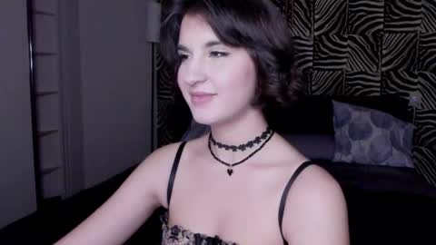 Snapshot of alice_love_fuck chatting on October 9, 2:10 pm Alice love fuck online show from October 9, 2:10 pm