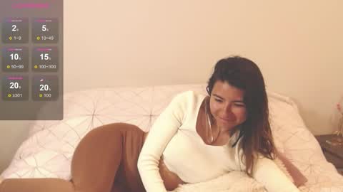 Snapshot of alice_middle01 chatting on September 25, 5:55 pm Alice online show from September 25, 5:55 pm