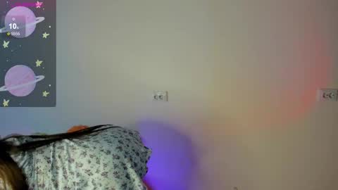 Snapshot of alice_next_door_ chatting on October 20, 11:24 am Alice online show from October 20, 11:24 am