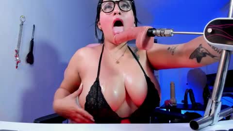 Alice  online show from February 10, 1:52 am