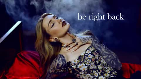 Alice online show from October 28, 8:25 pm