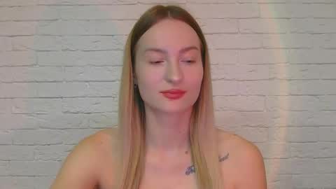 Alice online show from October 12, 4:31 pm