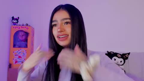 Alice  online show from November 3, 5:06 pm