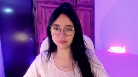 Aliceee  ..   97YP9VWGZHrefnav wishlist lists 1 online show from February 6, 10:25 am