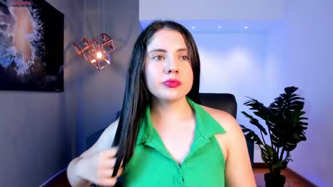 aliceebroownn online show from April 11, 6:55 pm