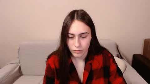 Snapshot of alicekollt chatting on February 23, 1:09 am alicekollt online show from February 23, 1:09 am