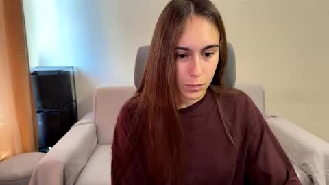 Snapshot of alicekollt chatting on September 25, 10:14 am alicekollt online show from September 25, 10:14 am