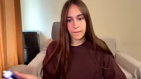 Snapshot of alicekollt chatting on September 24, 9:30 am alicekollt online show from September 24, 9:30 am