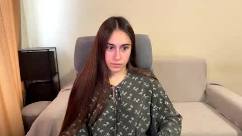 Snapshot of alicekollt chatting on October 19, 12:18 pm alicekollt online show from October 19, 12:18 pm