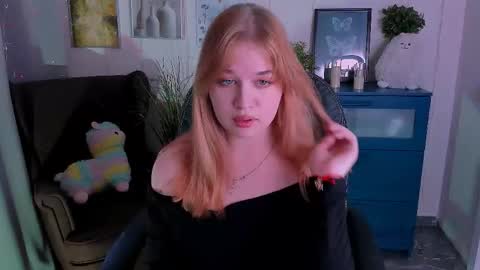 Snapshot of alicepopsy chatting on September 12, 11:07 am Alice online show from September 12, 11:07 am