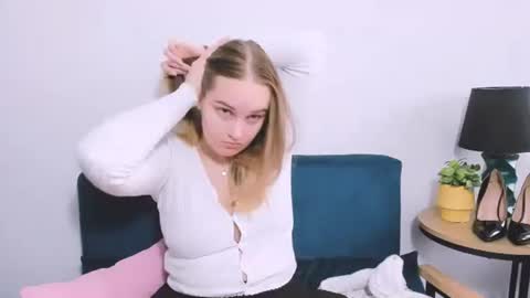 alicesensitive online show from January 12, 11:37 am