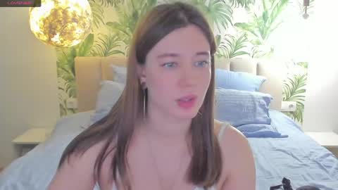 Alice online show from May 4, 4:11 pm