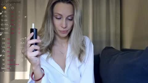 Alice online show from April 11, 7:39 pm