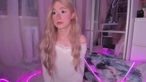 from wonderland online show from November 7, 3:50 pm