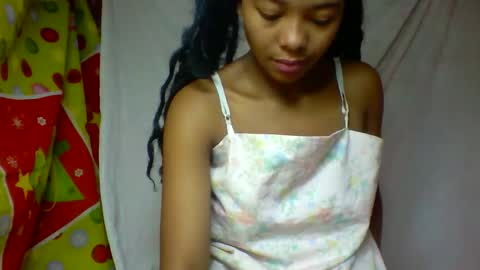 alicia9794 online show from May 13, 5:51 pm