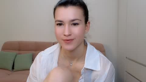 Snapshot of alicianoveli chatting on January 14, 6:24 am alicianoveli online show from January 14, 6:24 am