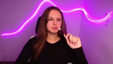 Snapshot of alicie_dream_ chatting on October 8, 12:20 pm Alicie online show from October 8, 12:20 pm