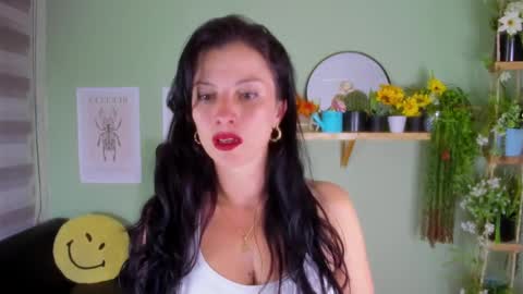 Snapshot of aliiz_01 chatting on December 21, 11:13 pm Camii online show from December 21, 11:13 pm